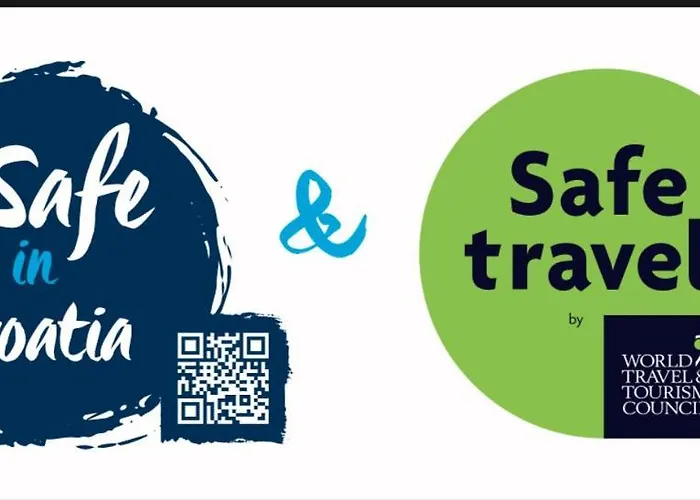 Prázdninový dům Dalmatian Village Charm - Spacious With Pool Near Trogir *