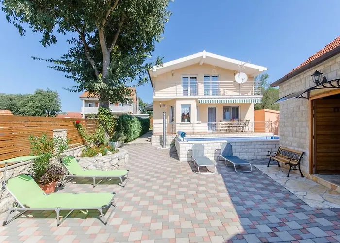 Prázdninový dům Dalmatian Village Charm - Spacious With Pool Near Trogir Primorski Dolac