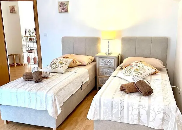 Dalmatian Village Charm - Spacious With Pool Near Trogir * Primorski Dolac