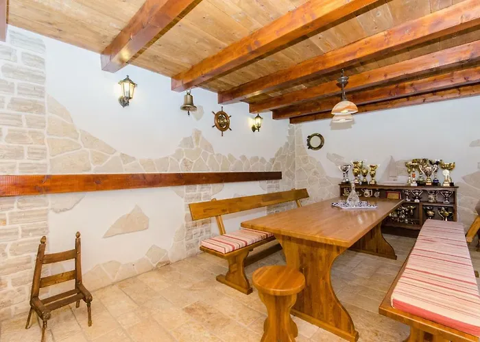 Dalmatian Village Charm - Spacious With Pool Near Trogir *