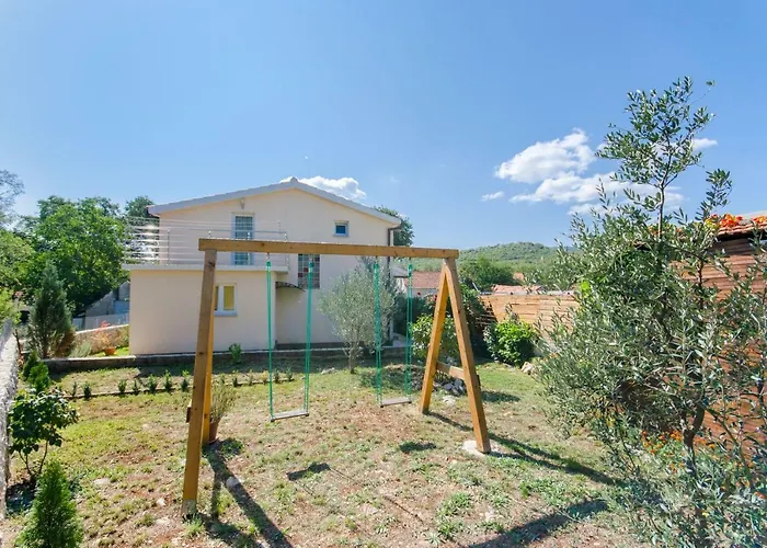 Dalmatian Village Charm - Spacious With Pool Near Trogir *