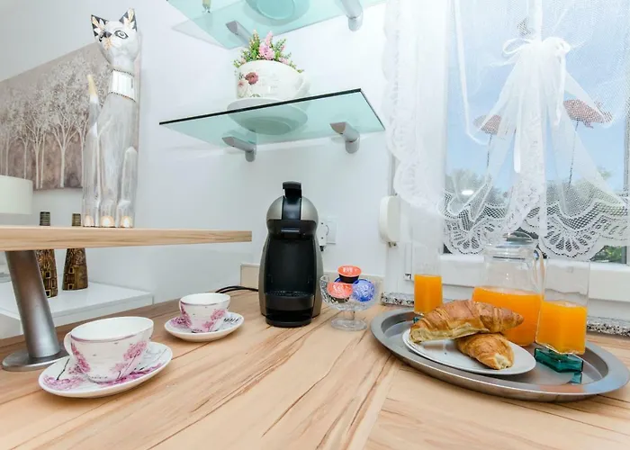 Prázdninový dům Dalmatian Village Charm - Spacious With Pool Near Trogir *